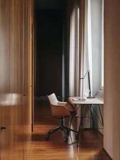 Kartell Silla de escritorio con reposabrazos Q/WOOD, altura regulable^ Sillas De Escritorio|Sillas De Escritorio