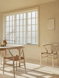 Carl Hansen & Søn Silla de madera con asiento tejido a mano CH24^ Sillas