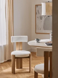 Westwing Collection Silla de madera con tapizado bouclé Katya