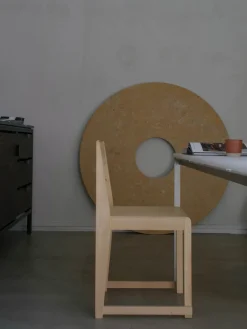 FRAMA Silla de madera de abedul 01