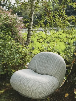 GUBI Silla giratoria de jardín Pacha