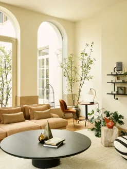 GUBI Silla tapizada Beetle^ Sillas