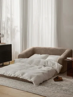 Westwing Collection Sofá cama de borreguillo bouclé Eliot (2 plazas)