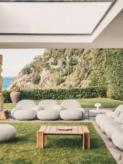 GUBI Sofá lounge para exterior Pacha (3 plazas)