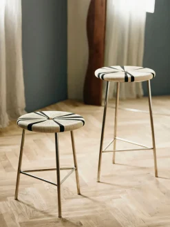 Nordal Taburete bajo Morice, negro/ivory