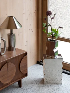 Zuiver Taburete de metal Curves