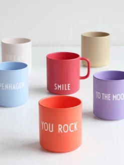 DESIGN LETTERS Taza con frase de diseño Favourite YOU ROCK