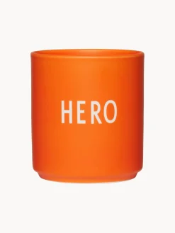 DESIGN LETTERS Taza de diseño con letras Favourite HERO