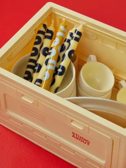 Studio About Velas cónicas Happy, 4 uds.