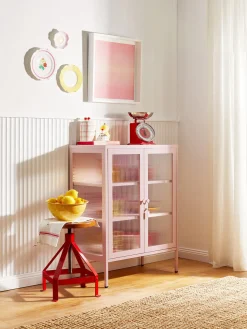 Mustard Made Vitrina de metal con cristal acanalado The Mixer