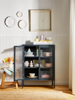 Mustard Made Vitrina de metal con cristal acanalado The Mixer