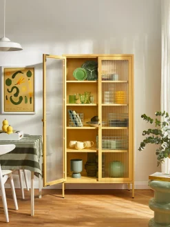 Mustard Made Vitrina de metal con cristal acanalado The Collector^ Vitrinas|Vitrinas