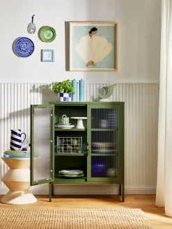 Mustard Made Vitrina de metal con cristal acanalado The Mixer