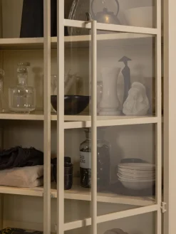 Vitrina Exhibit Sand