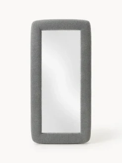 Westwing Collection Westwing | Crosby Studios, espejo de pie con marco en tejido bouclé Glace^ Jarrones|Decoración